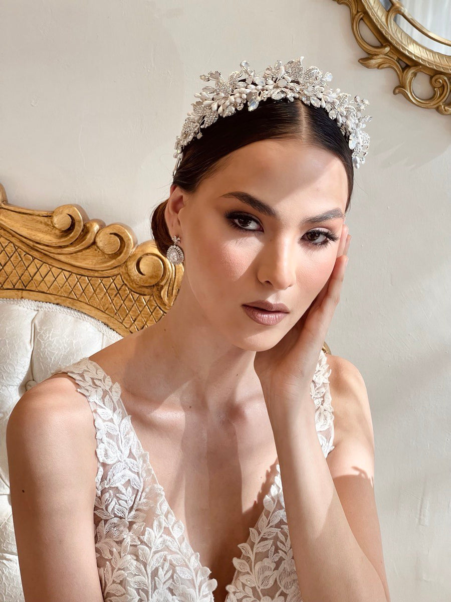 Tiara de Novia con Ópalo y Detalles de Azahares Perla Aguiar