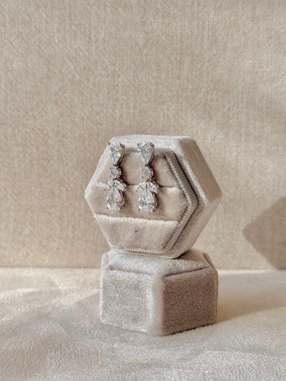 ARETES ER0058
