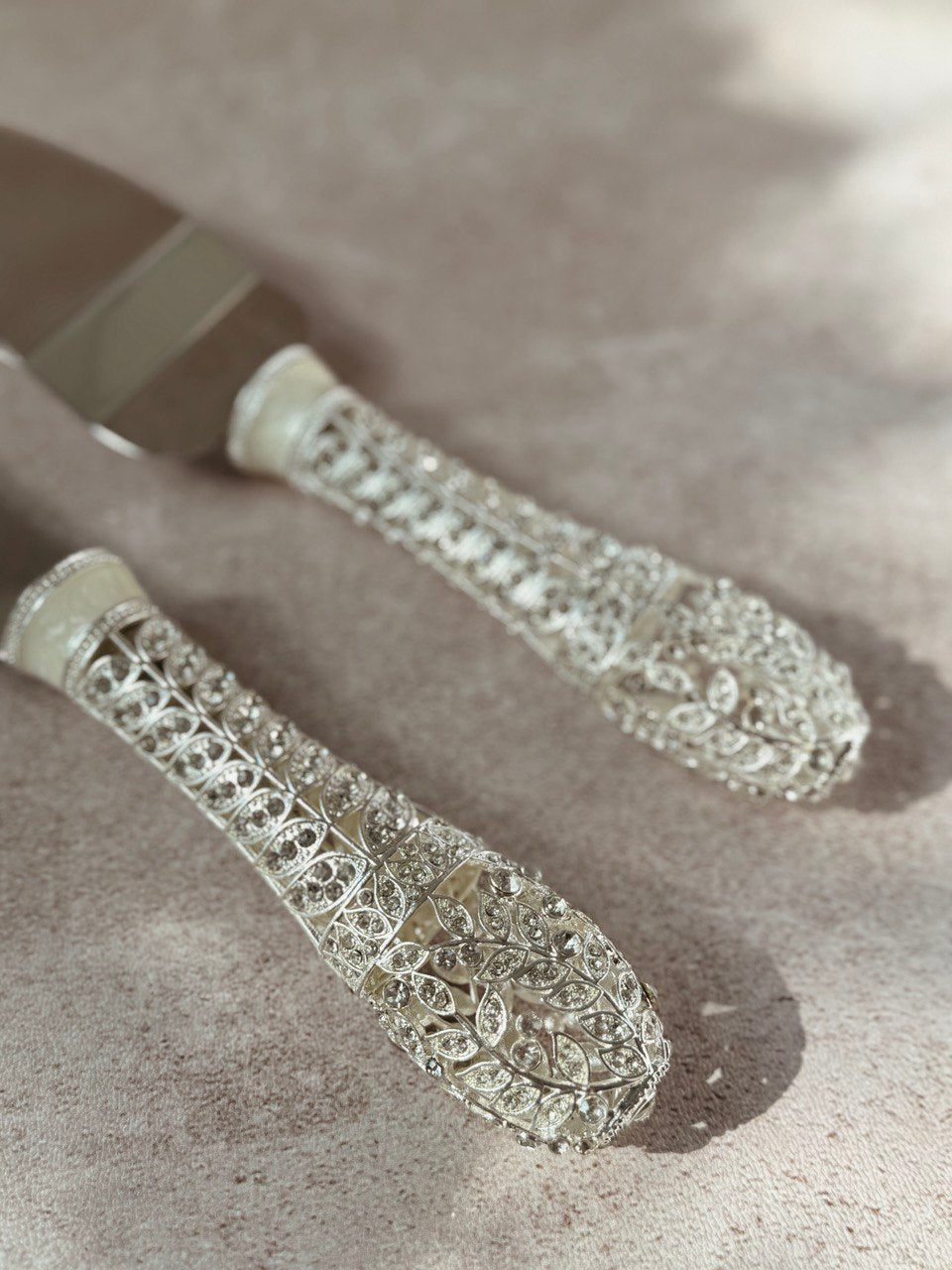 Set EBSET82 copas pala y cuchillo en chapa de plata con incrustación de cristal austriaco
Brindis Boda