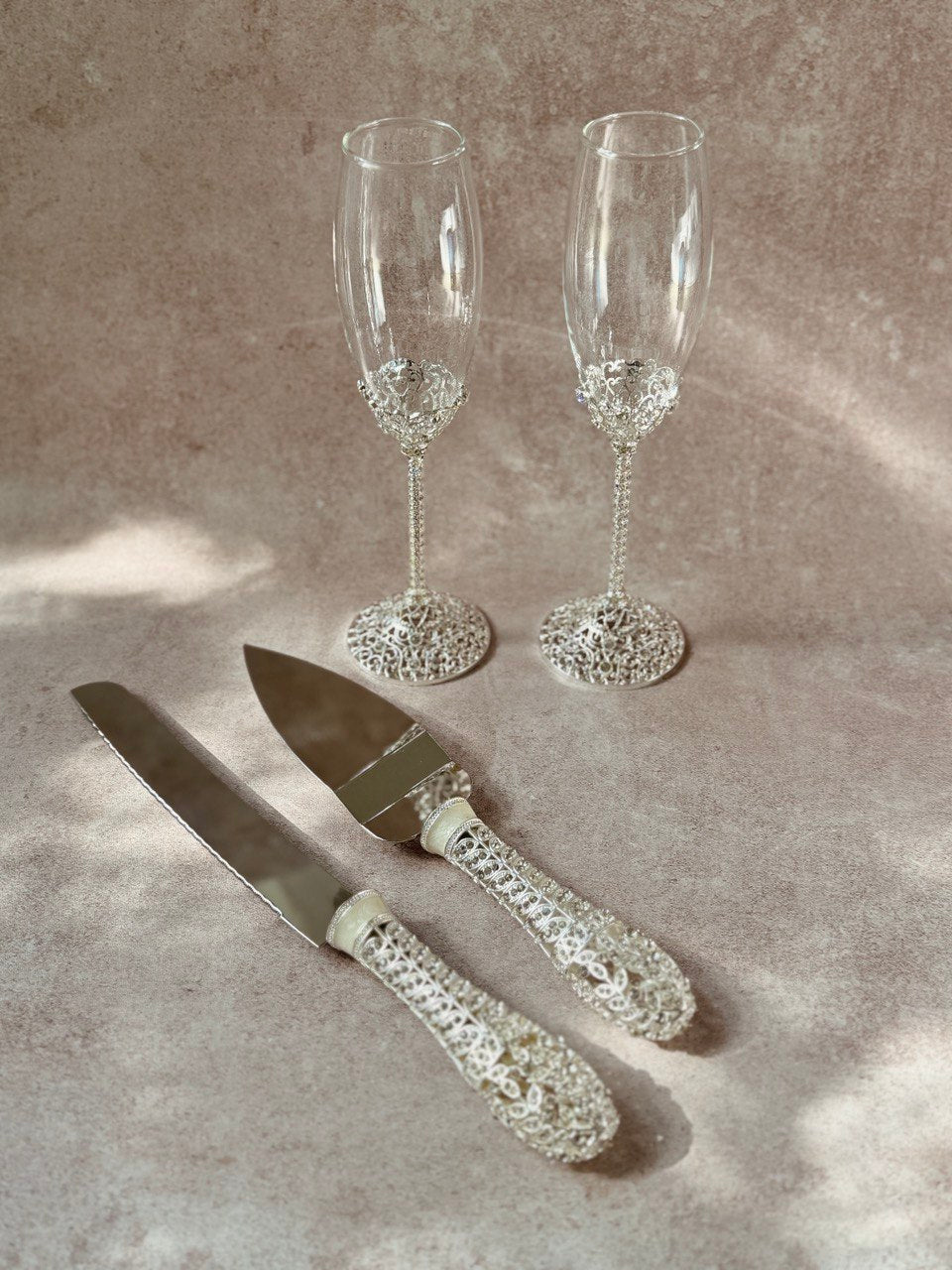 Set EBSET82 copas pala y cuchillo en chapa de plata con incrustación de cristal austriaco
Brindis Boda