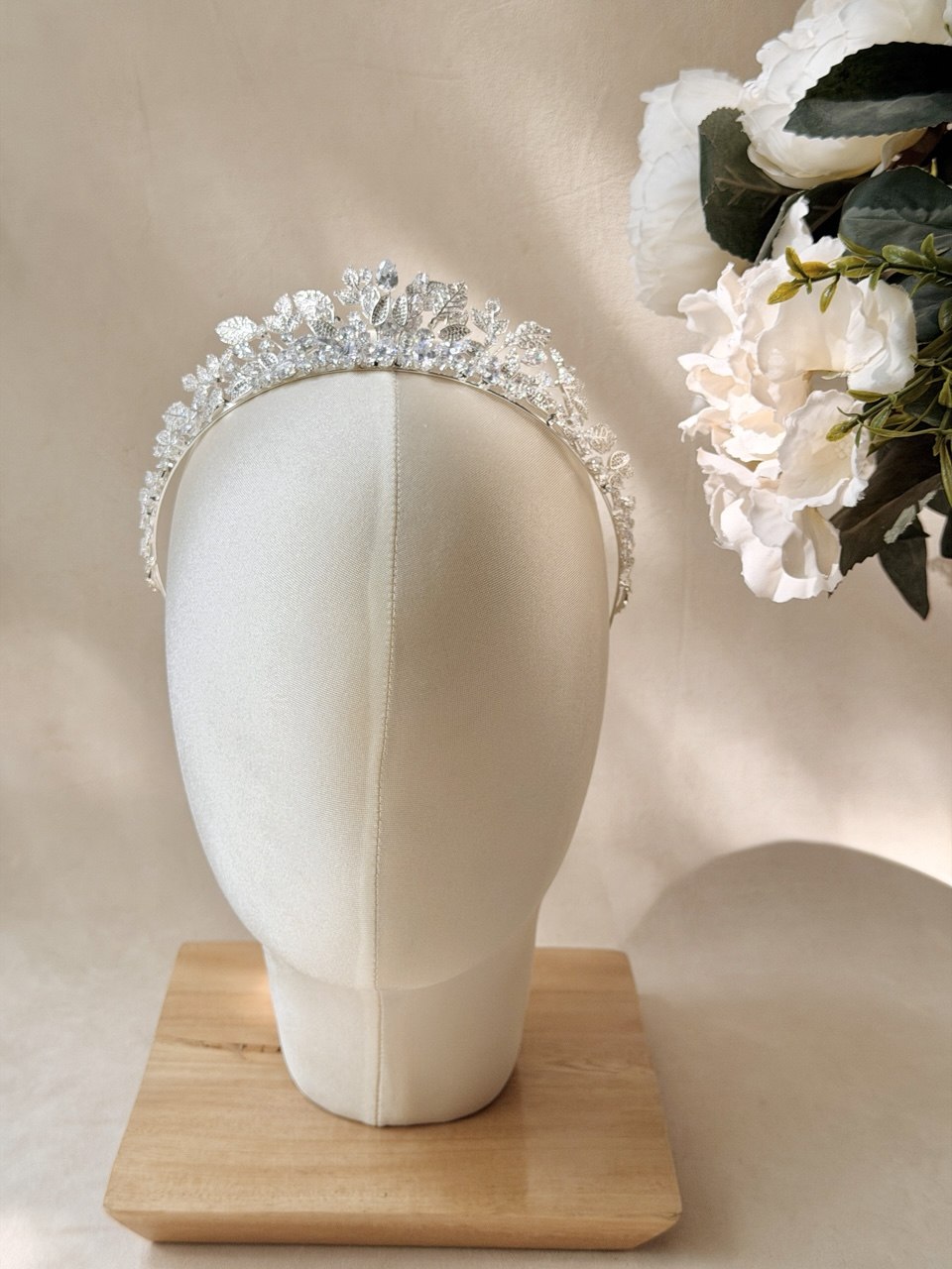 TIARA MA87