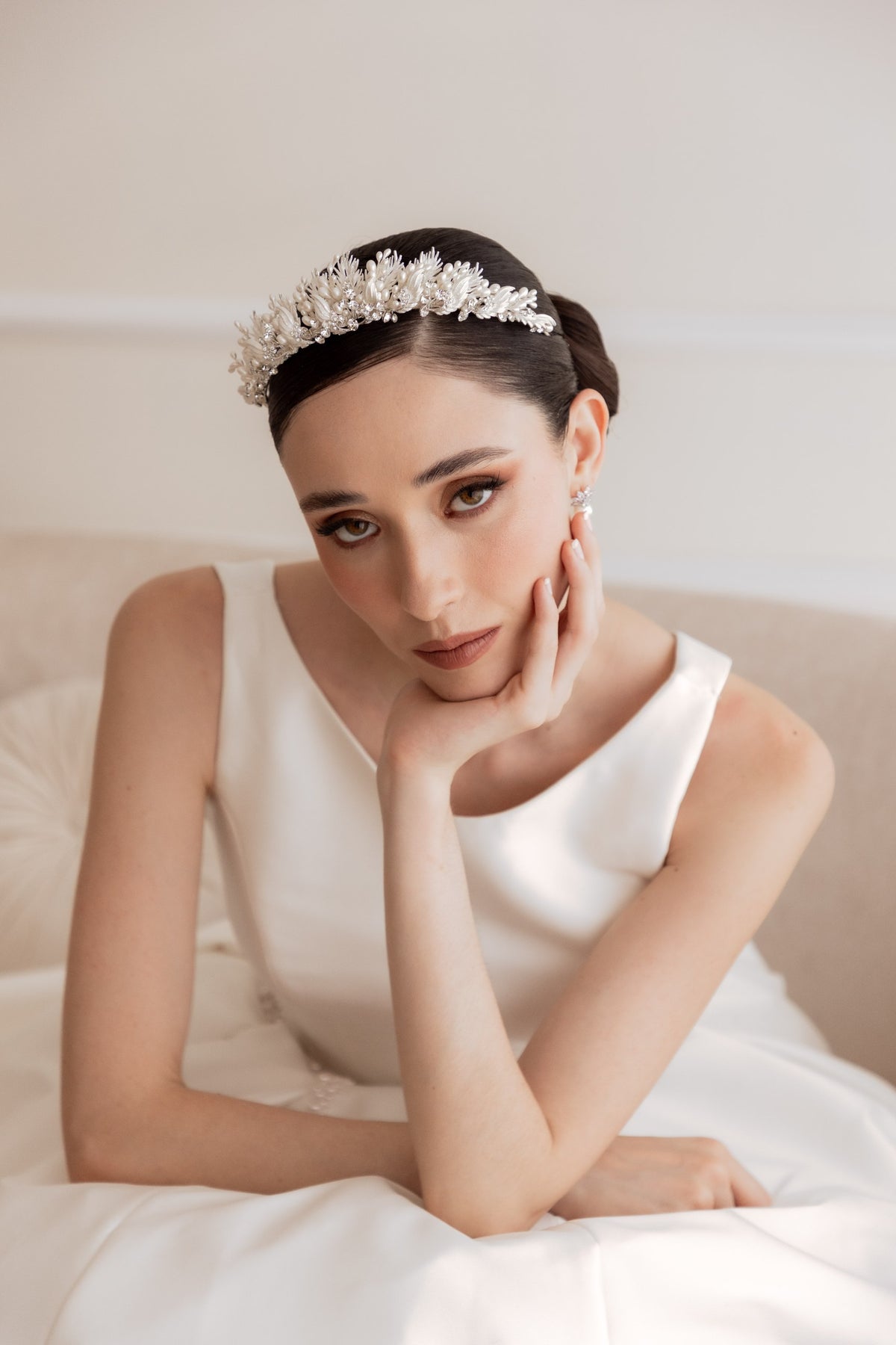TIARA T898