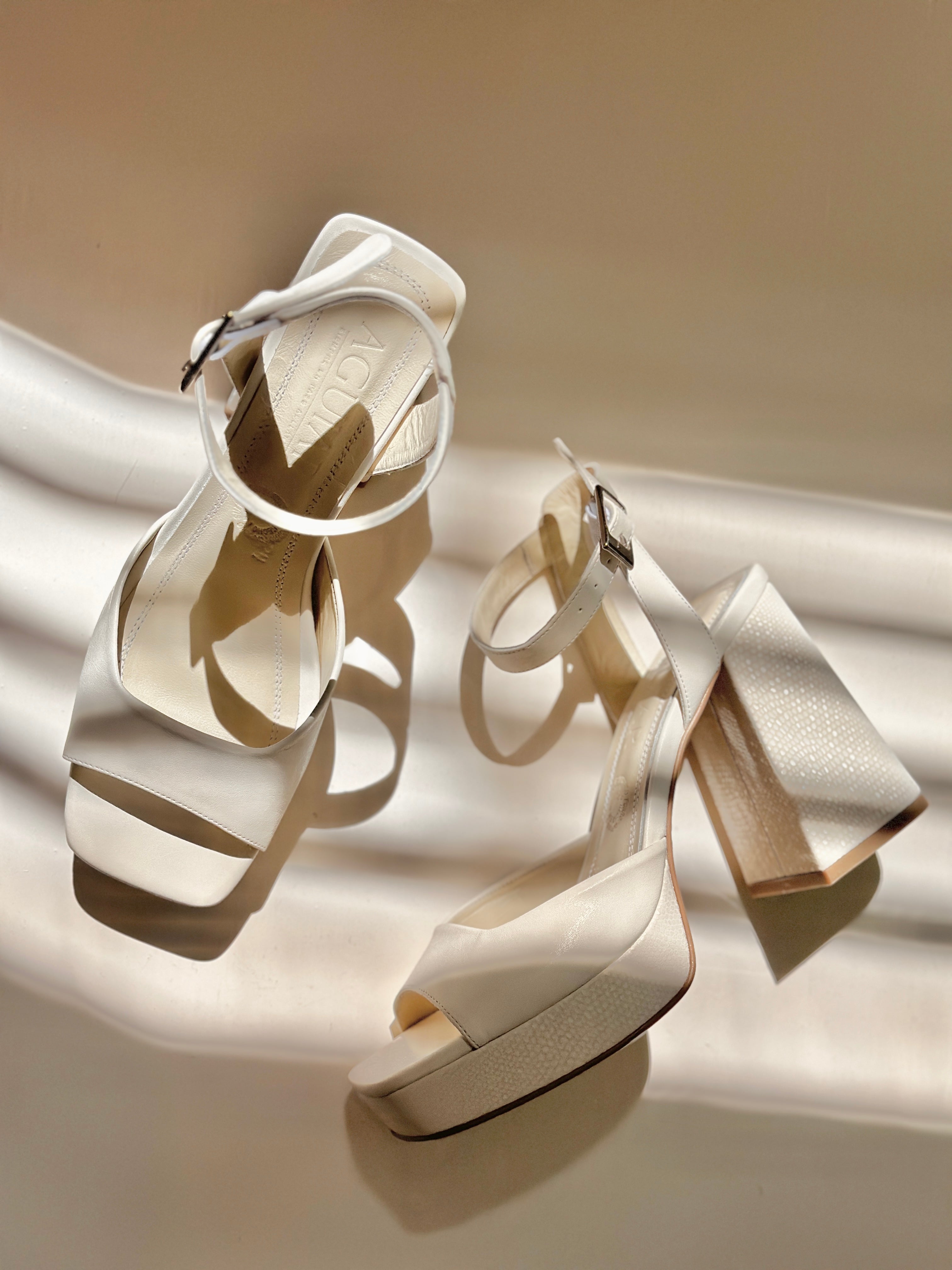 zapatillas de novia ivory de tacon ancho 