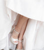 zapatillas de novia de tacon ancho destalonadas y con punta abierta 