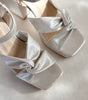 zapatillas de novia plata de tacon ancho con straps 