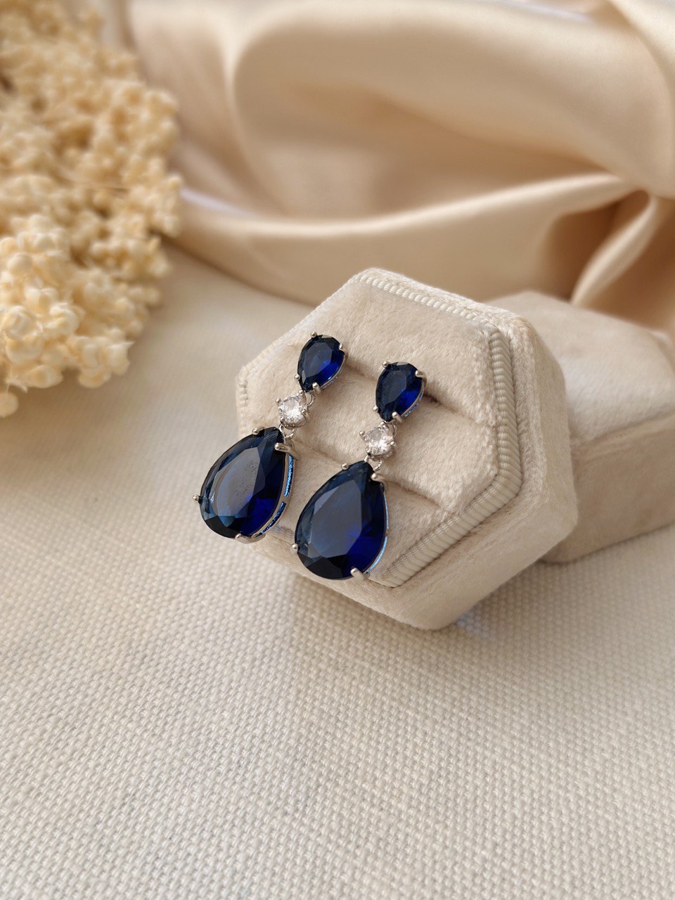 ARETES ER1065 ZAFIRO