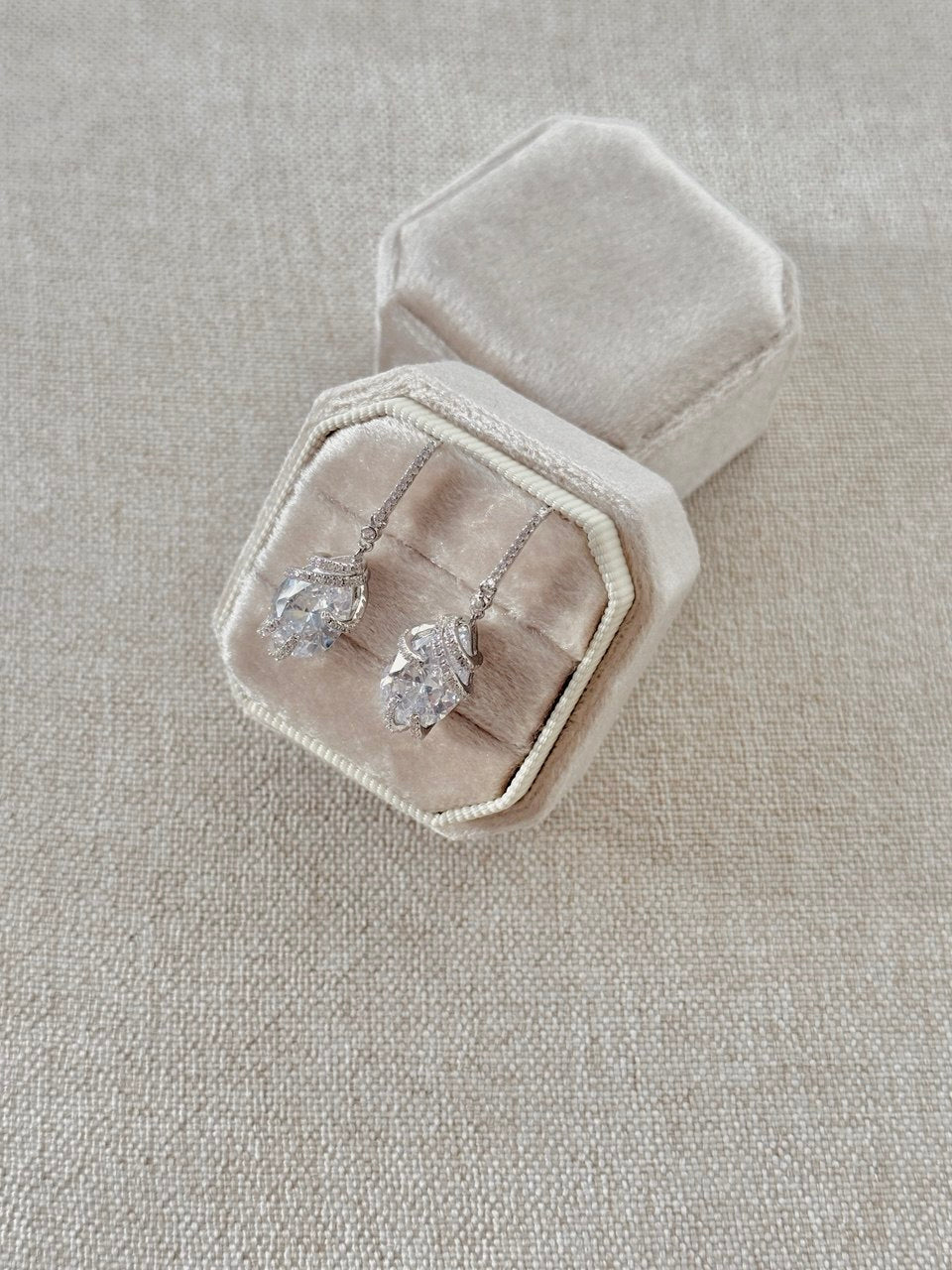 ARETES ER16