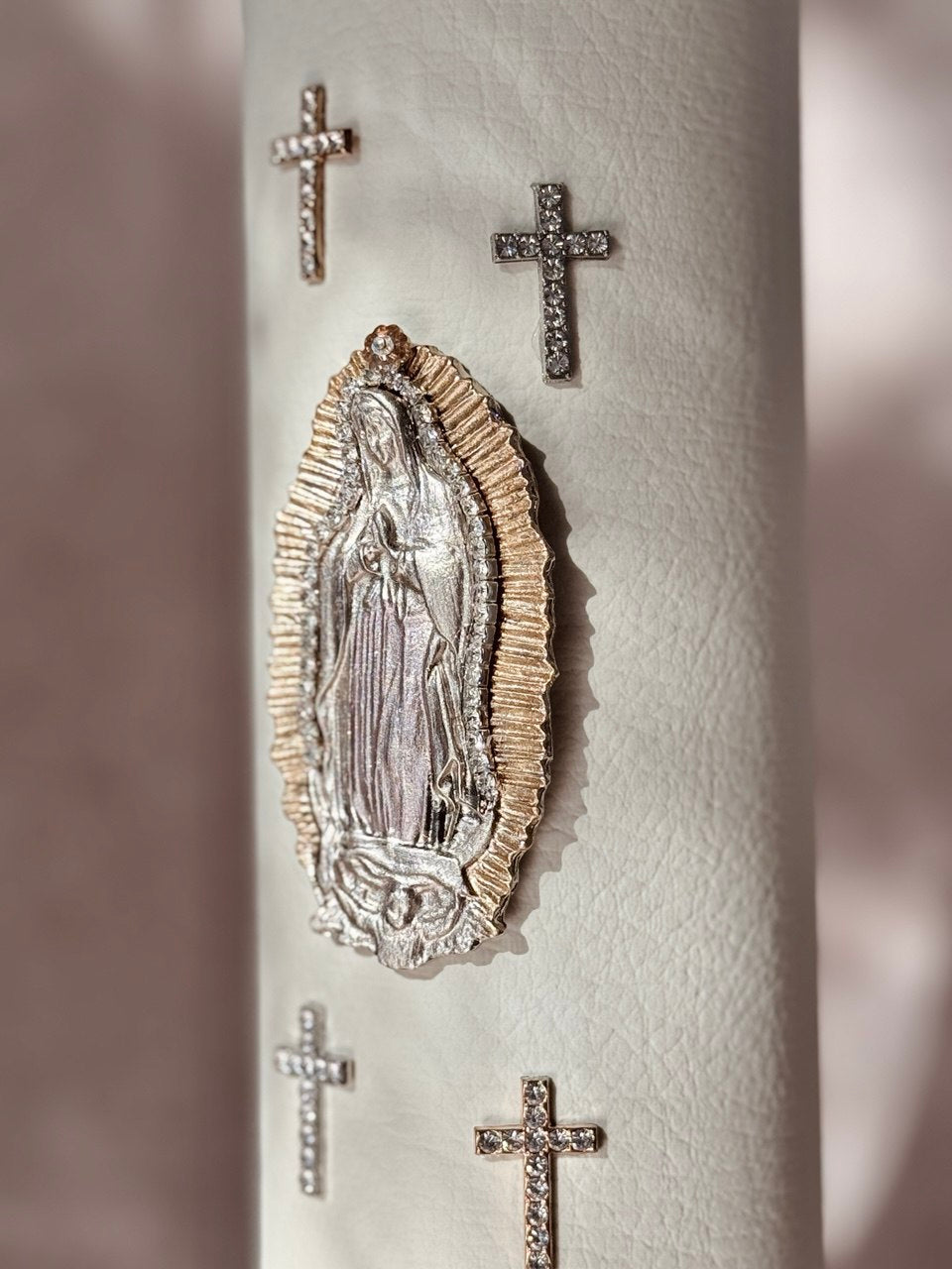 Biblia & Cirio Guadalupana