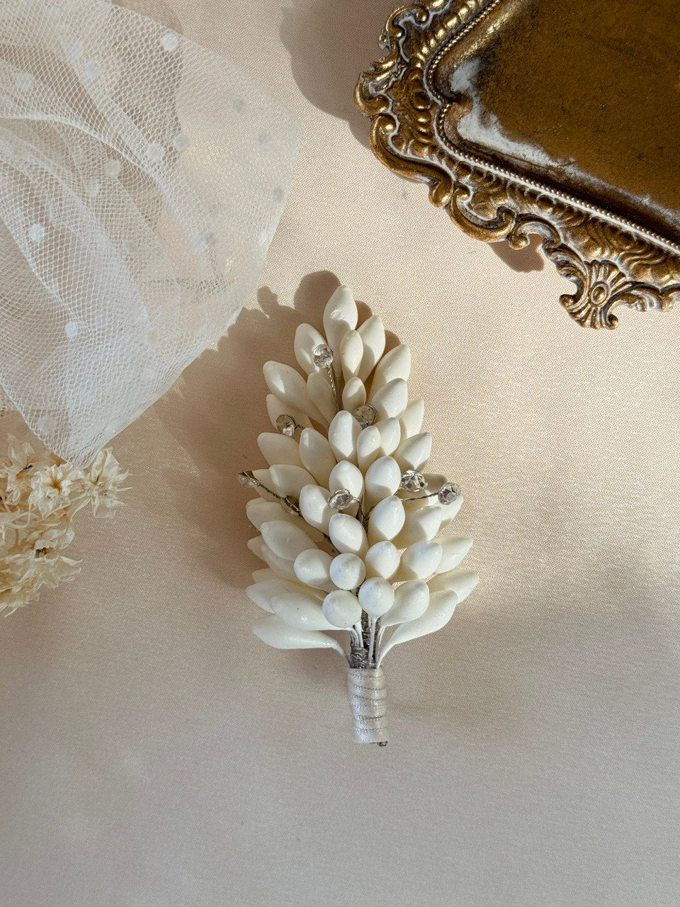 BOUTONNIERE CIRCONIA