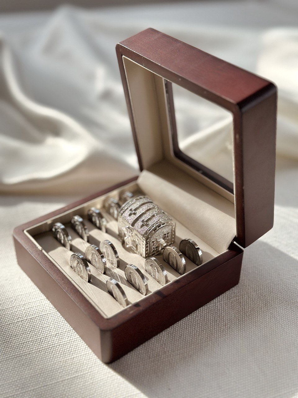 Set Nogal Circonia Virgen Arras
Articulos Religiosos Boda