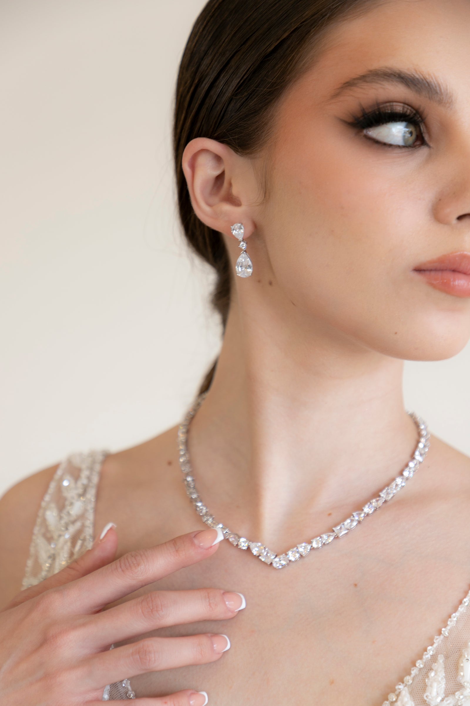 set de collar y aretes en chapa de plata con cristales austriacos