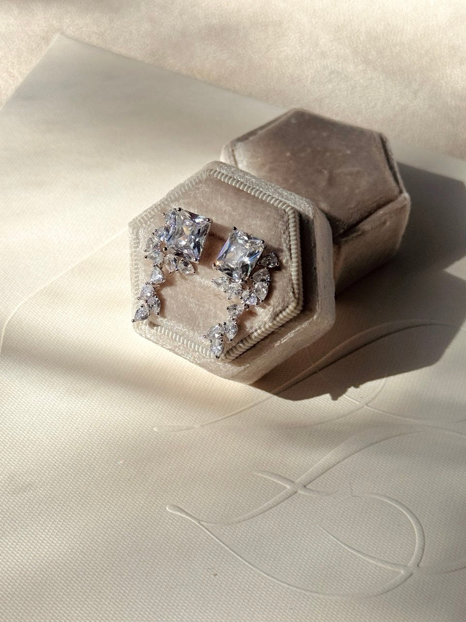 ARETES ER8450