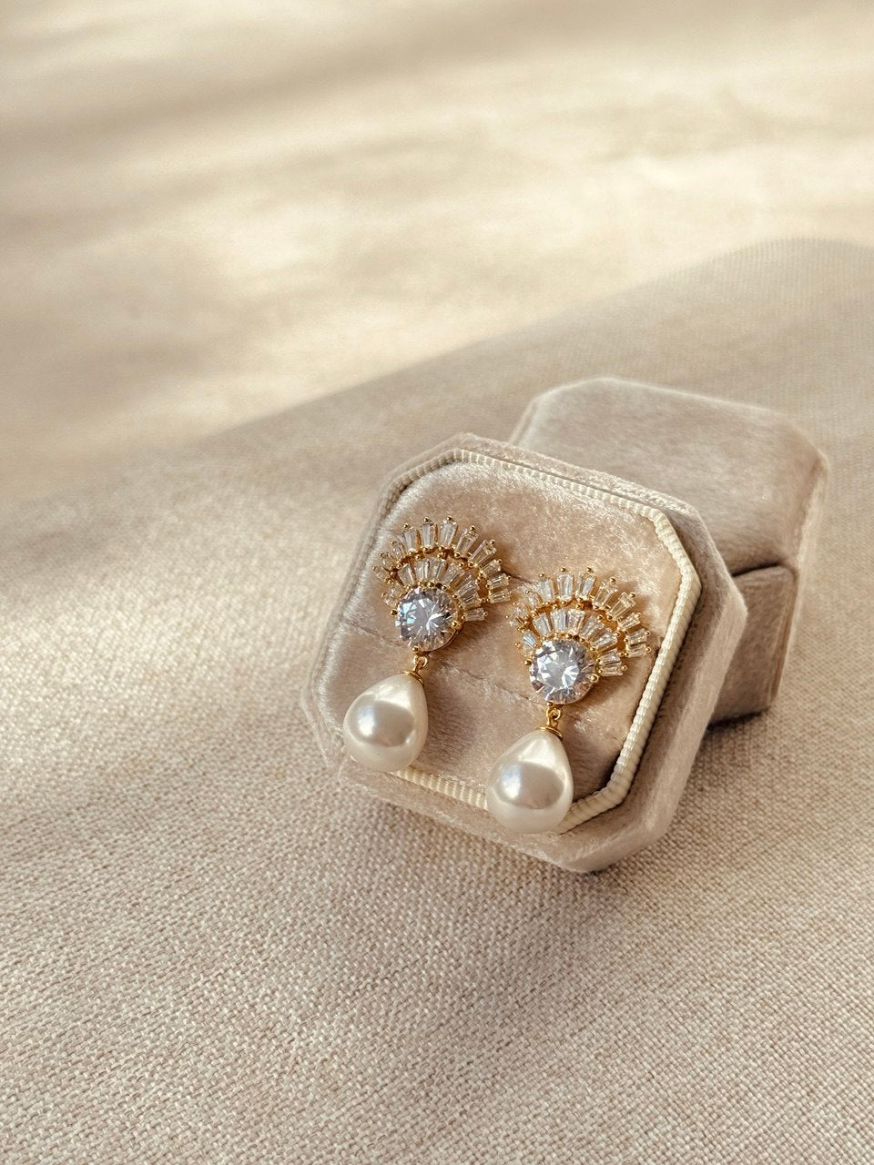 ARETES ER0003
