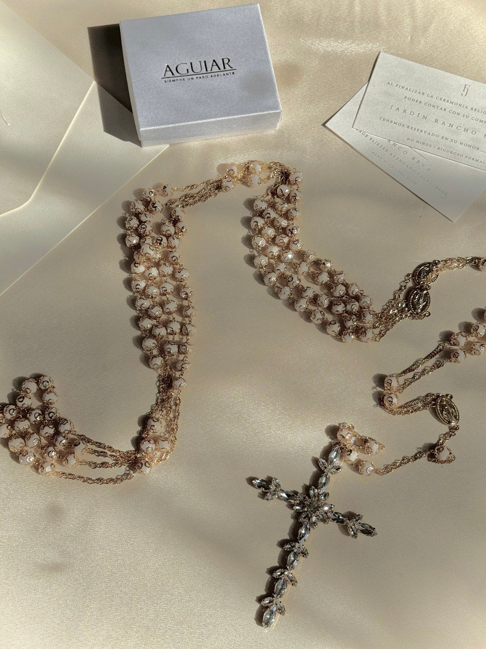 lazo de cristales rosas para boda en chapa de oro o plata 
Articulos Religiosos Boda