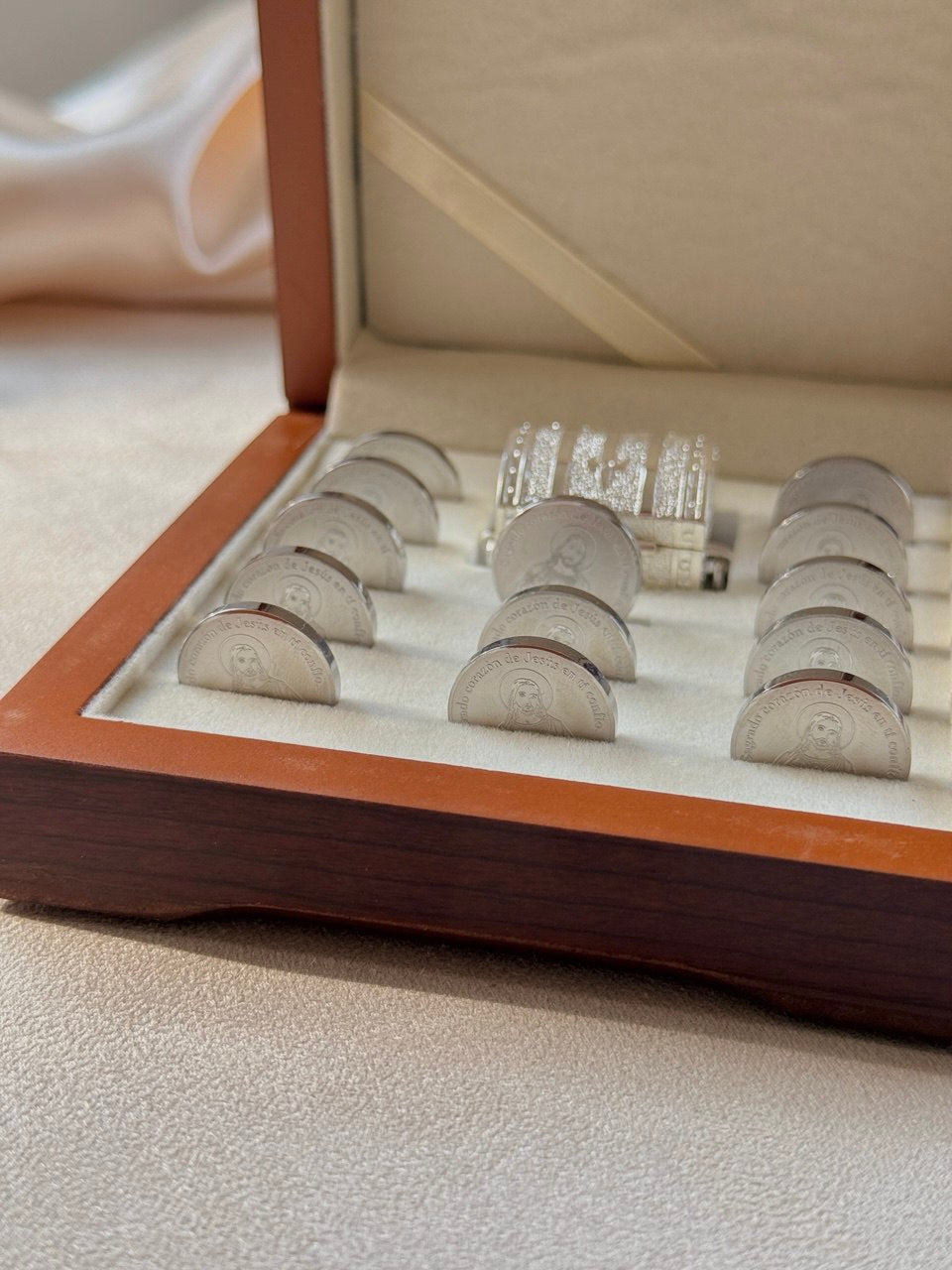 SET SANCTE FLORENTINO SAGRADO CORAZON