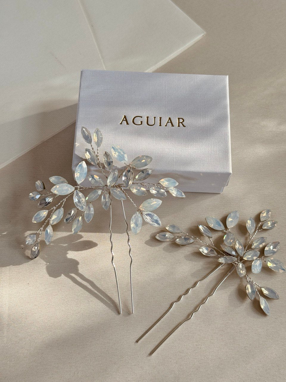set de horquillas c1432 con incrustación de  cristal opalo bridal
hairstyle headband
