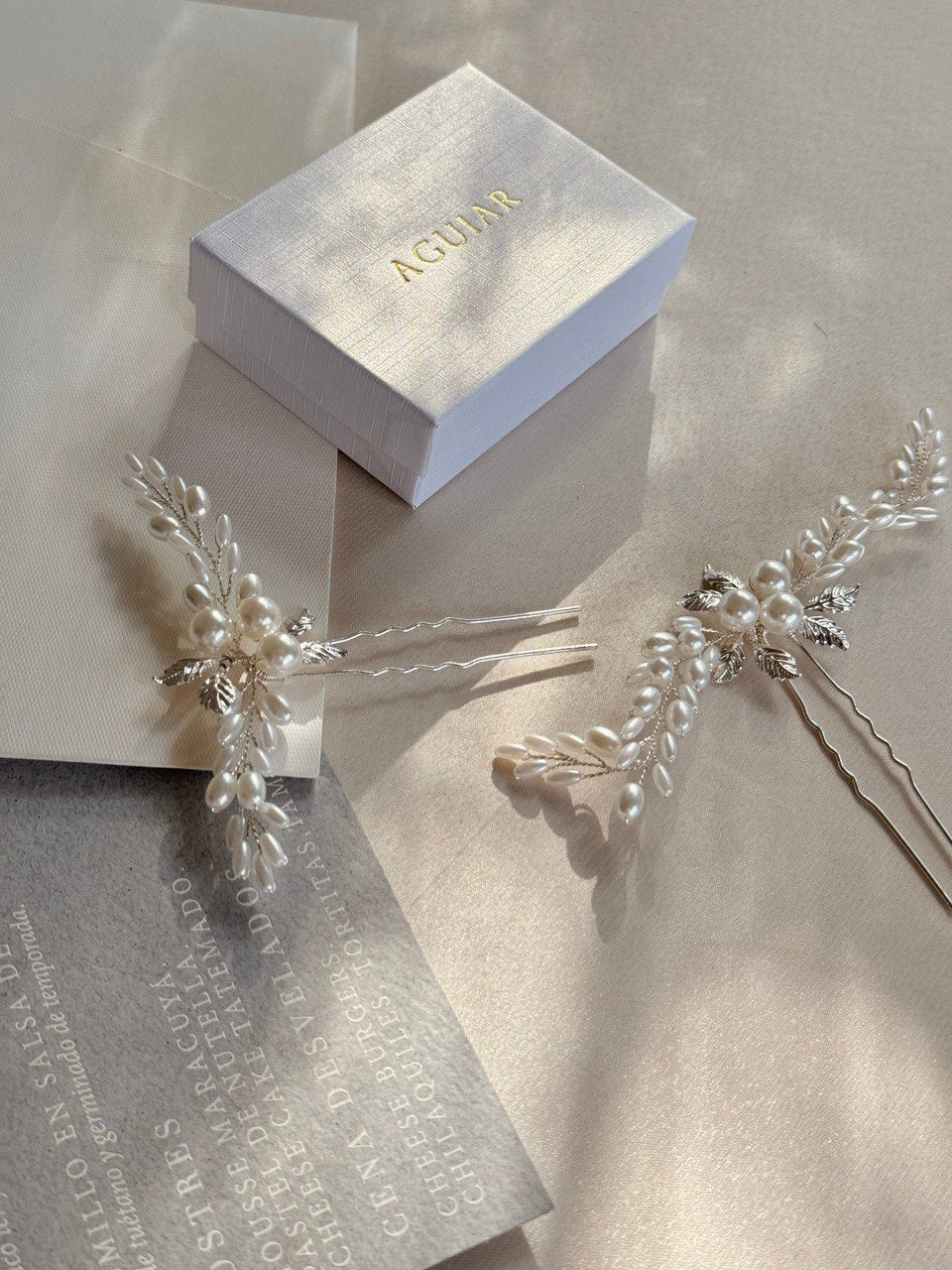 set horquillas c1477 con perla de rio ,
azahares e incrustaciones de cristal austriaco en tono blanco perla bridal hairstyle bridal headband hairpines