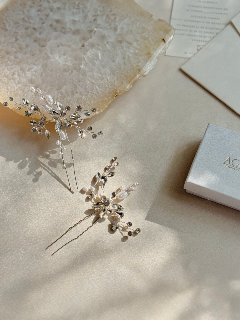 set de horquillas c1433 elaboradas con perla de rio y cristal austriaco bridal hairstyle bridal headband