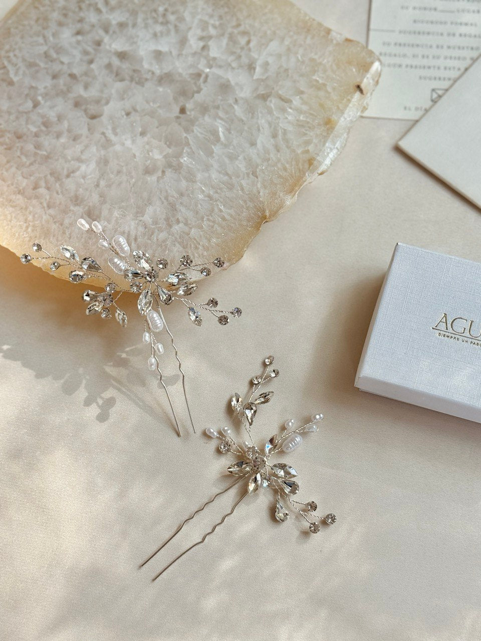set de horquillas c1433 elaboradas con perla de rio y cristal austriaco bridal hairstyle bridal headband
