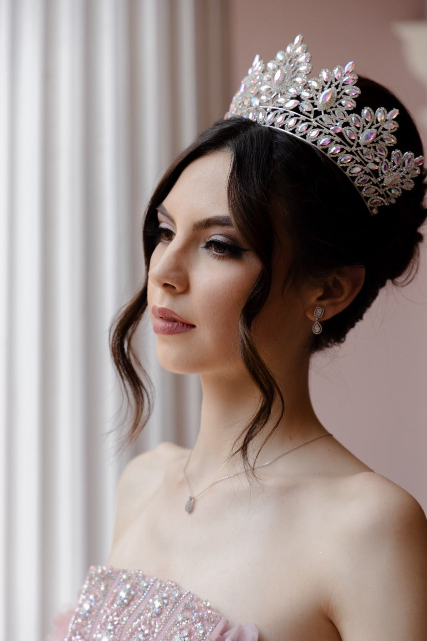 corona de quinceanera con cristal tornasol 