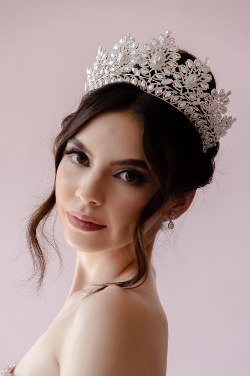 corona de quinceanera con cristal tornasol 