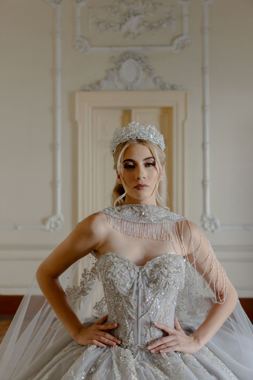 corona de quinceanos con cristal austriaco en tono tornasol 