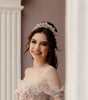 tiara de quinceanera con cristales en tonos rosas