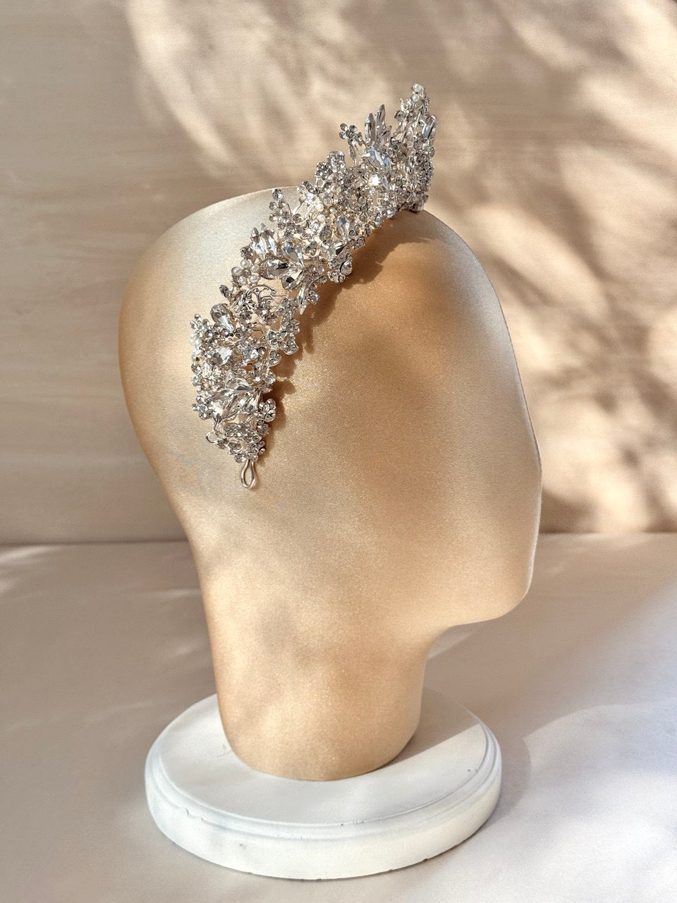 TIARA MA04
