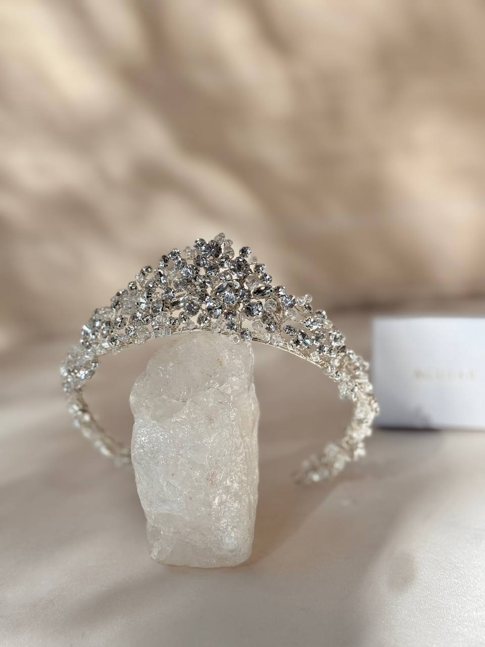 TIARA NM08