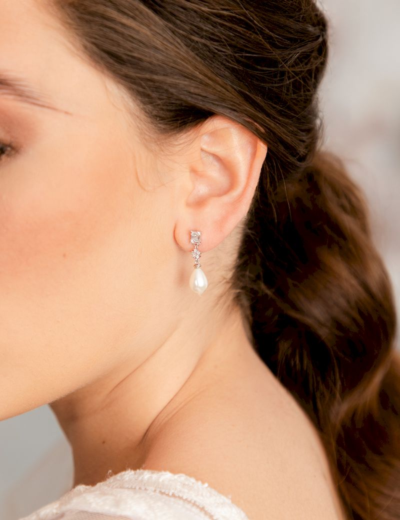 arete de novia con perla ARETES ZE70