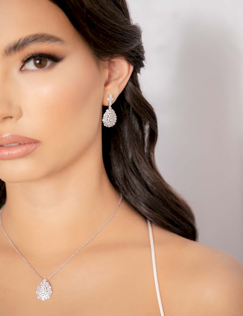 arete con dije y cristal JUEGO ER194