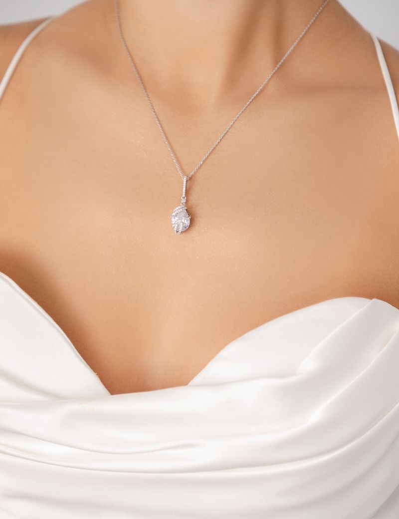 arete con dije y cristal JUEGO NE16