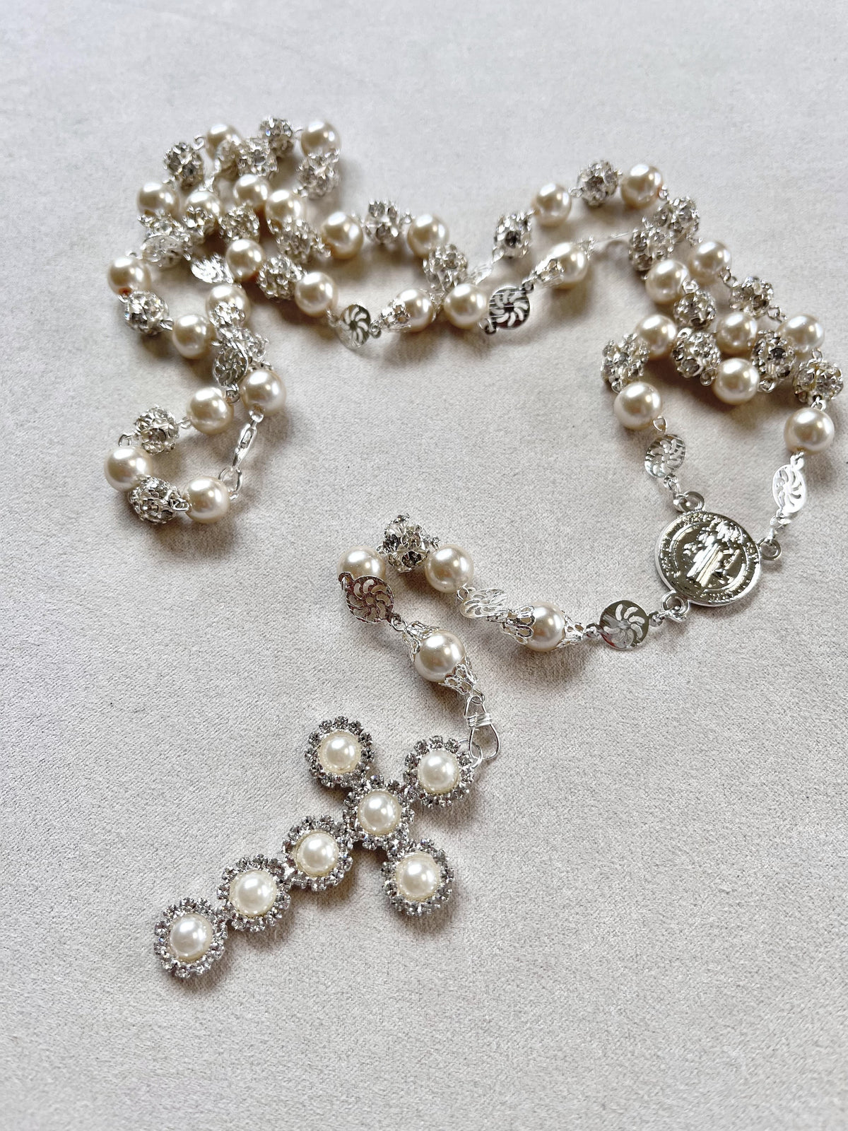 Rosario Dominico plata