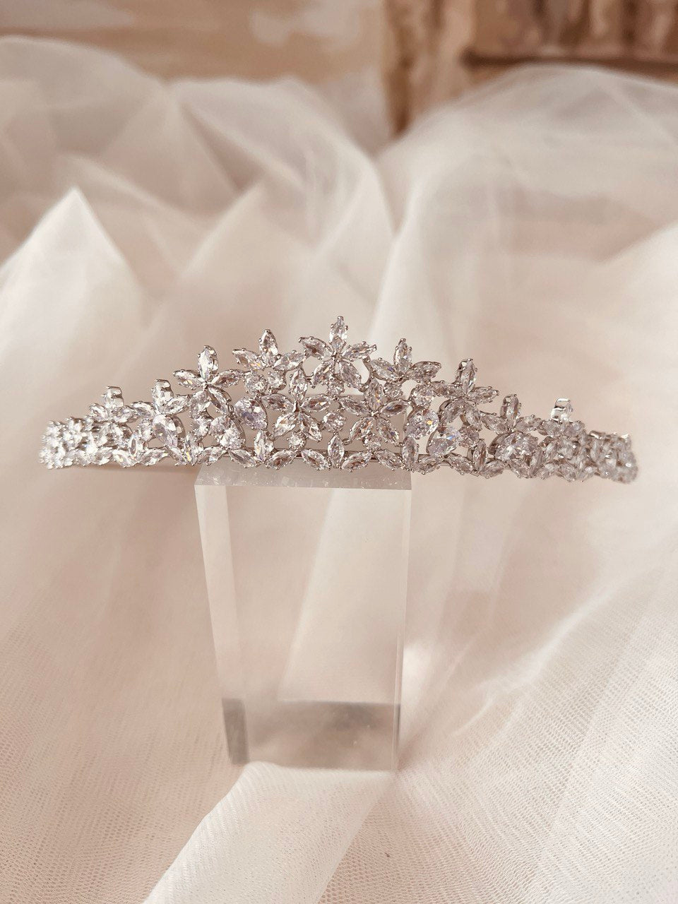 TIARA BH04