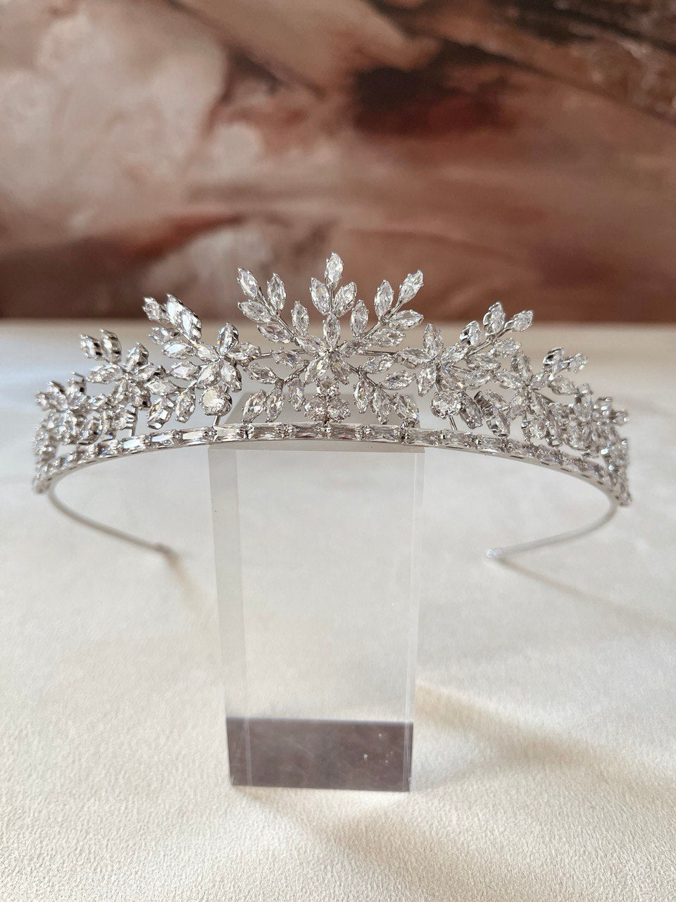 TIARA BH08