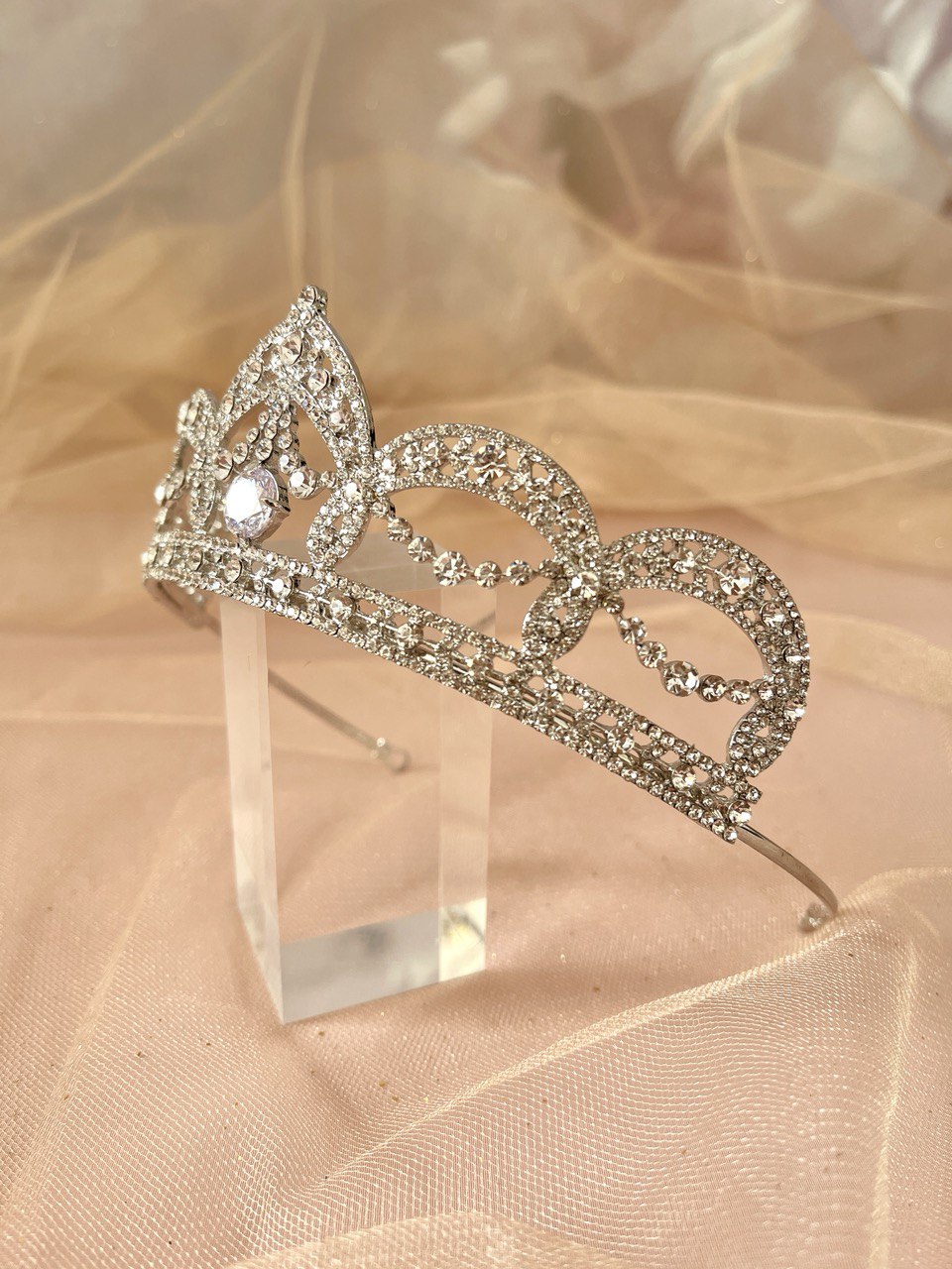 TIARA G4528-15